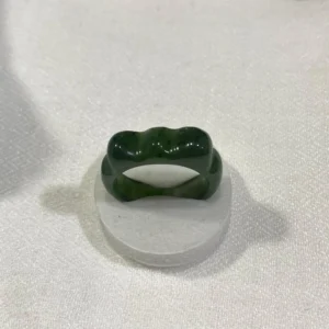 Elegant stone ring