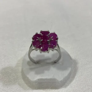 Ruby flower ring