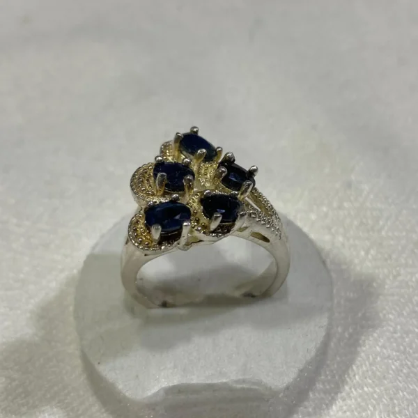 Trendy silver design
